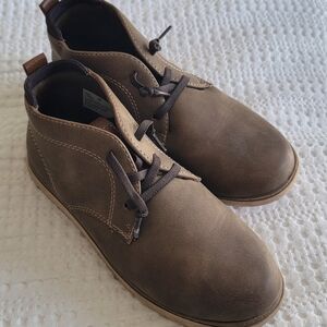 Boys dress shoes (size 3)